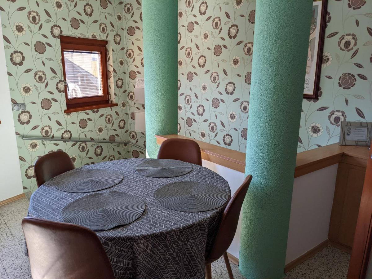 Minaret Apartman Eger Buitenkant foto