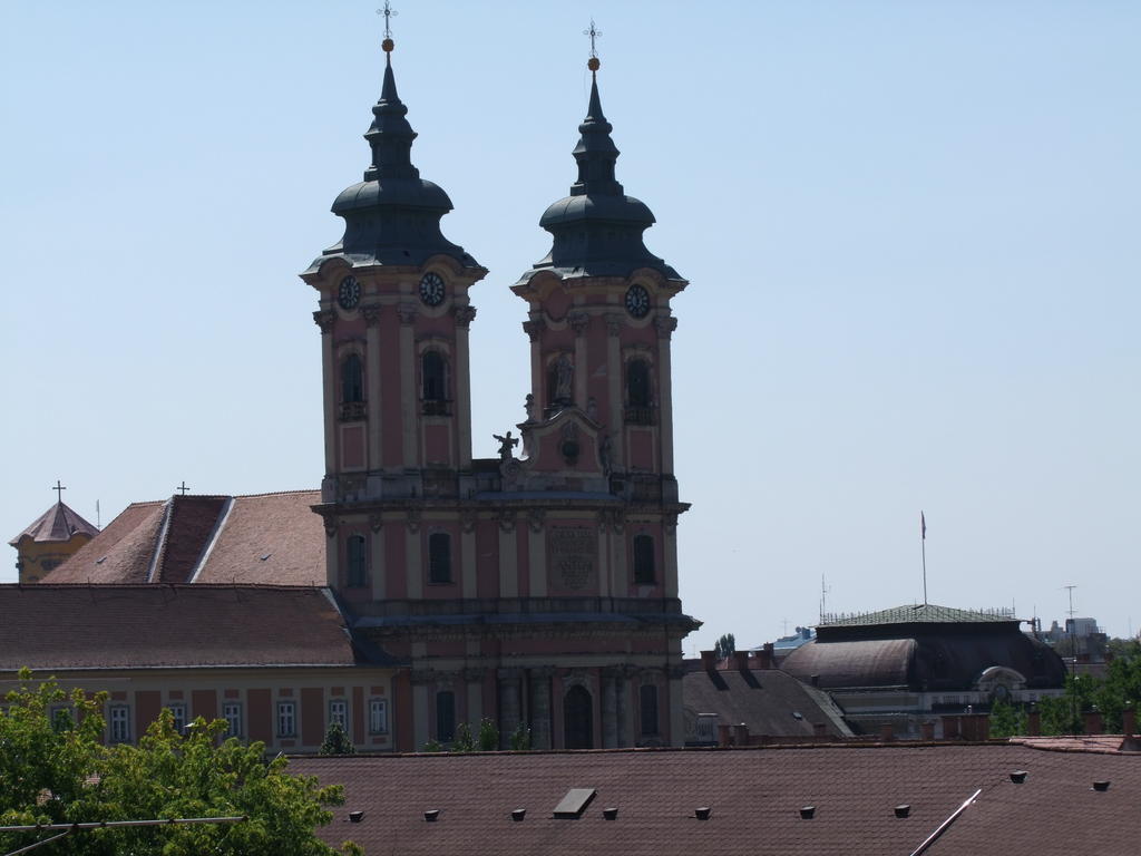 Minaret Apartman Eger Buitenkant foto