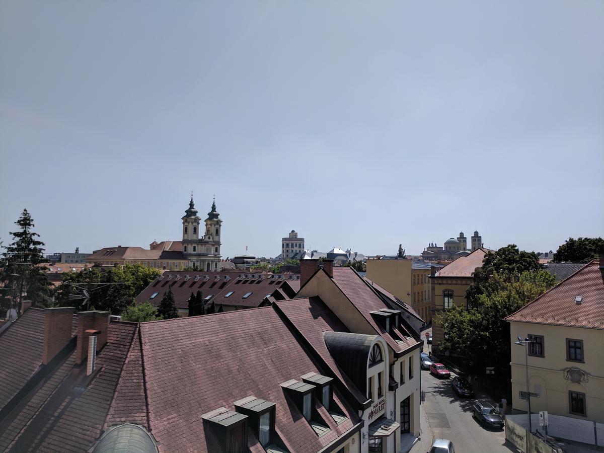 Minaret Apartman Eger Buitenkant foto