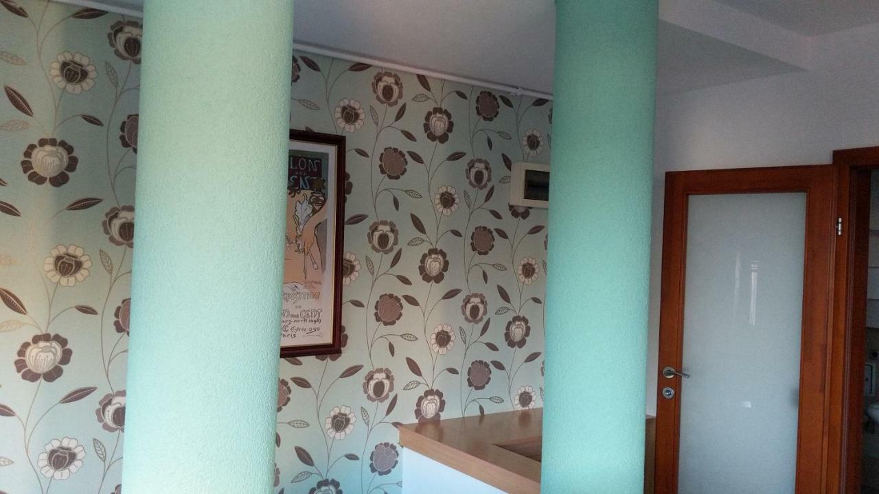 Minaret Apartman Eger Buitenkant foto
